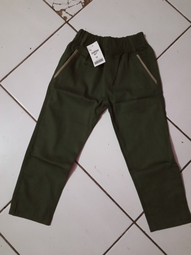  Celana  panjang  chinos anak  laki laki warna  hijau  army size 