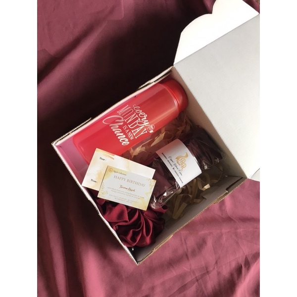 

COD KADO/HAMPERS MURAH KADO CEWEK HAMPERS HIJAB