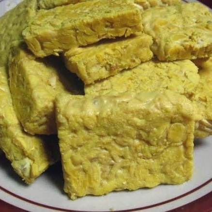 

tempe ungkep bumbu kuning isi 10pcs siap goreng