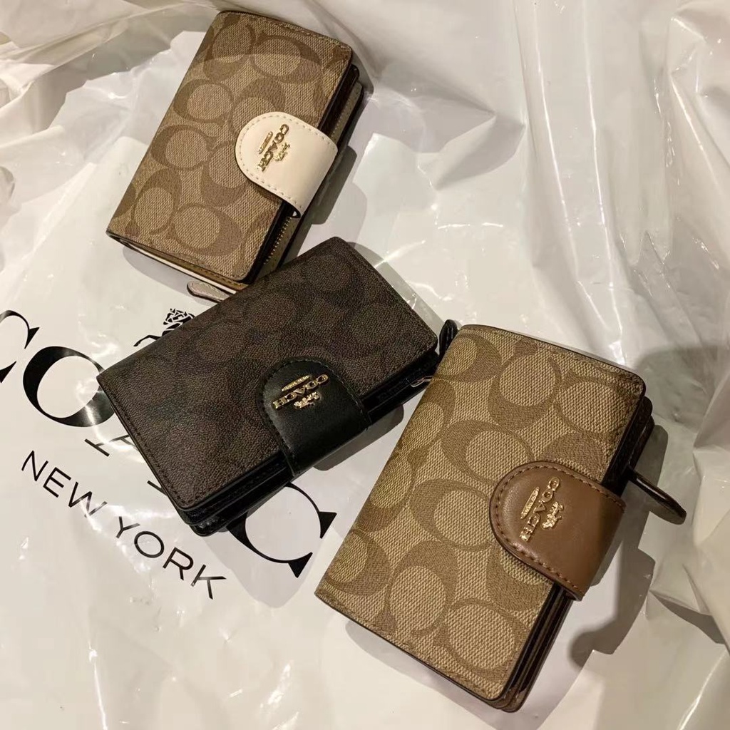 COACH New Style corner zip wallet in signature canvas Coach Tas Wanita Coach Dompet Wanita Coach Dompet Lipat signature canvas