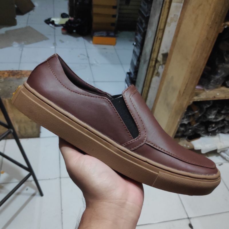 MANJI BROWN Sepatu Kulit Pria Sneakers Tanpa Tali Slip On Casual Formal Kerja Kantor Slop Selop Santai Original Leather Premium