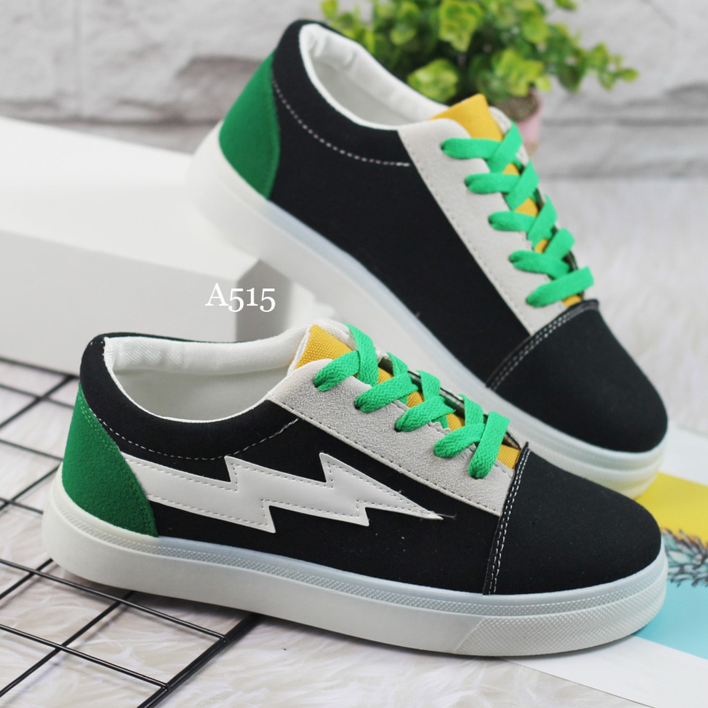 Sepatu sneakers A515