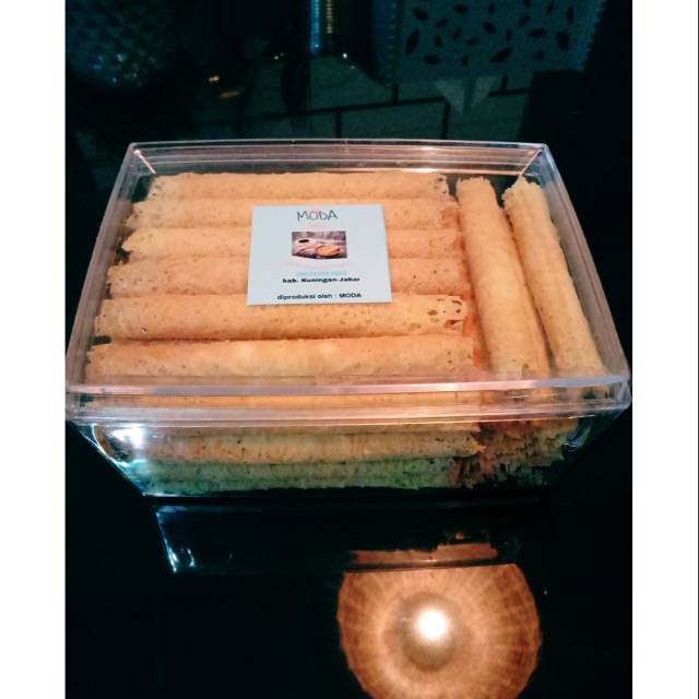 

Kue kering Eggroll