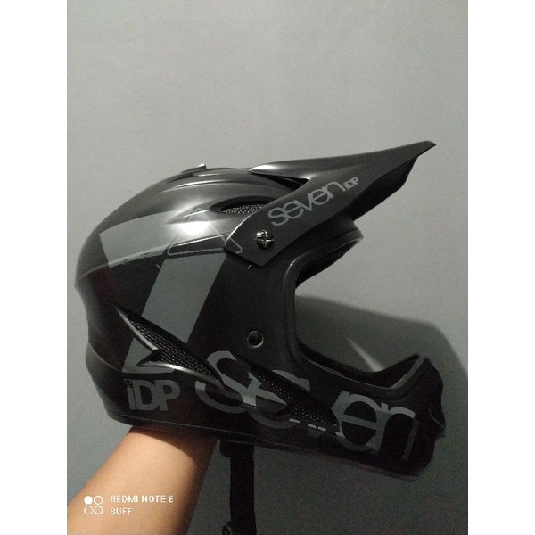 helm sevenidp tidak Sixsixone 661