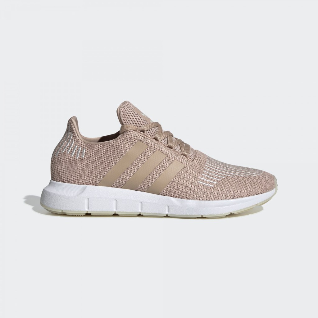 Sepatu Sneakers Wanita Adidas Swift Run Primeknit Peach Original