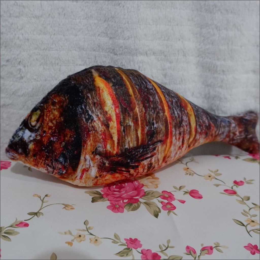 Bizzarpillow Bantal Ikan Bakar Size L BZ075