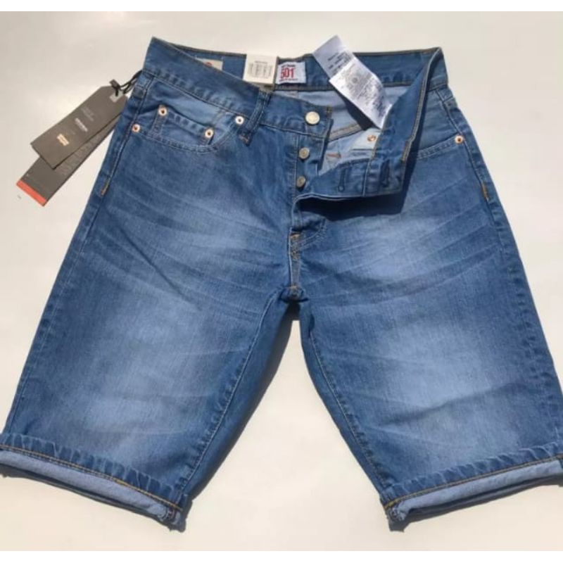 JEANS PENDEK PRIA MODEL TERBARU /CELANA PENDEK KEKINIAN /CELANA JEANS PENDEK LEVIS 501