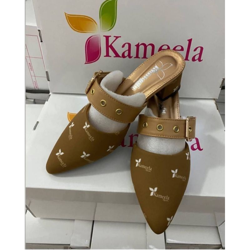 slippers signature kameela hijabku