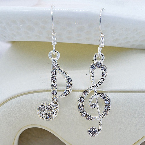 Hu Hu Hu Hu Hu Alat Bantu Pasang Kacamata♡ Anting Kait Desain Not Musik Warna Silver Gaya Elegan Untuk Wanita