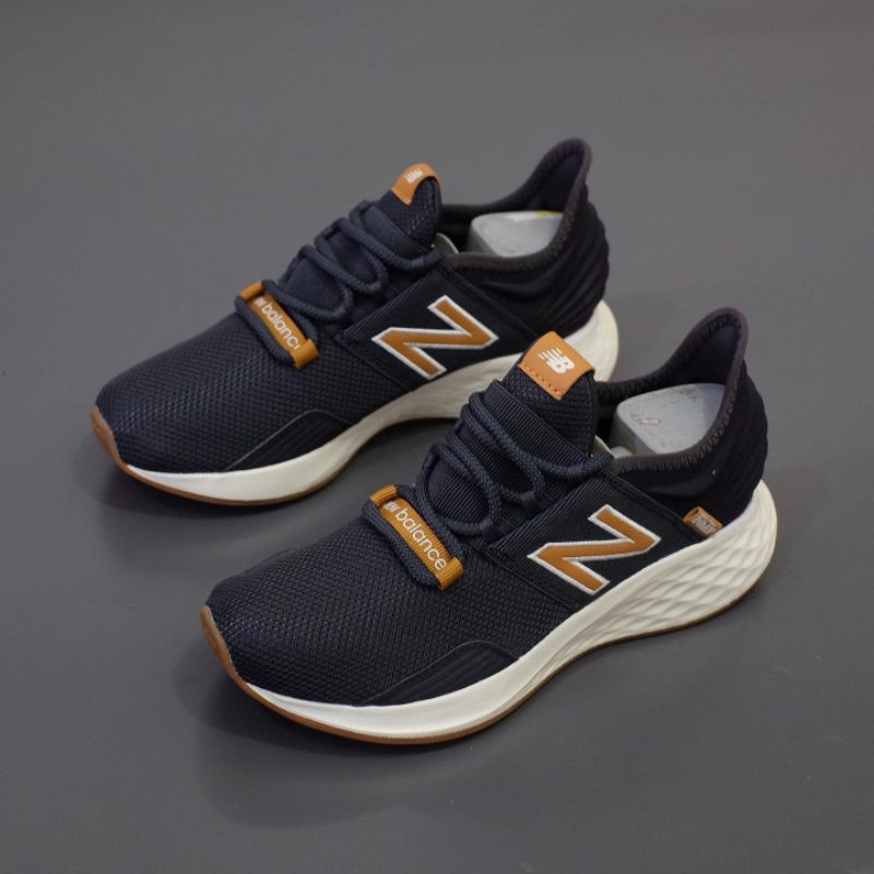 New Balance Fresh Foam Roav Navy Orange