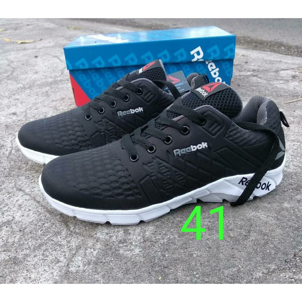 Sepatu Reebok Pria