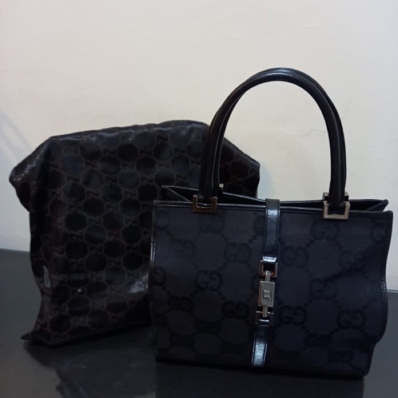 Preloved Gucci Authentic