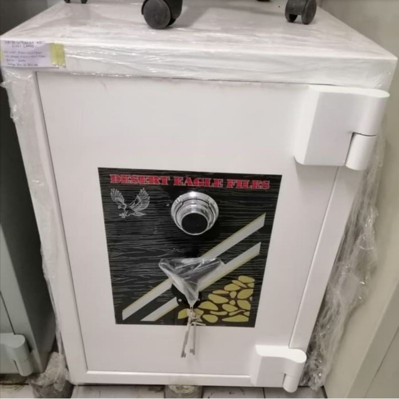 Brankas Desert Eagle Size 1 (New)