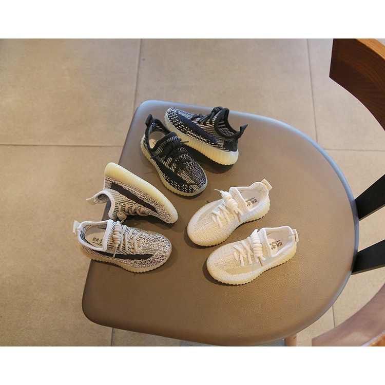 Luckyfankids ,Sepatu anak Import Sneakers YEEZY Sporty SA-1