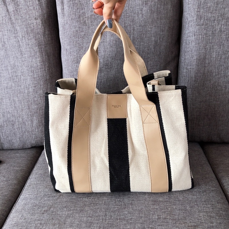 PRELOVED Tas Canvas Kanvas Tebal | Ala Marhen J | Top Handle Bag | Handbag | Liris Salur | Hitam Kre