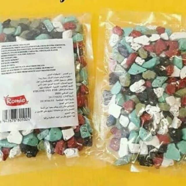 

Coklat Krikil Romie 1kg / Oleh Oleh Haji / Umroh / Camilan / Coklat Krikil 1000g