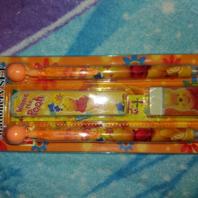 

Stationery 5 in 1 Winnie The Pooh