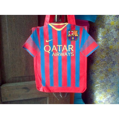 

TAS HAJATAN ULANGTAHUN MOTIF