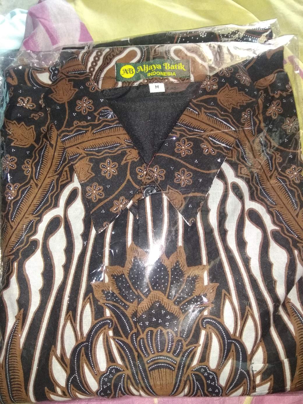 Devandra Kemeja Batik Solo Lengan Panjang Bahan Katun Halus Full Furing  By Batik Kanaya
