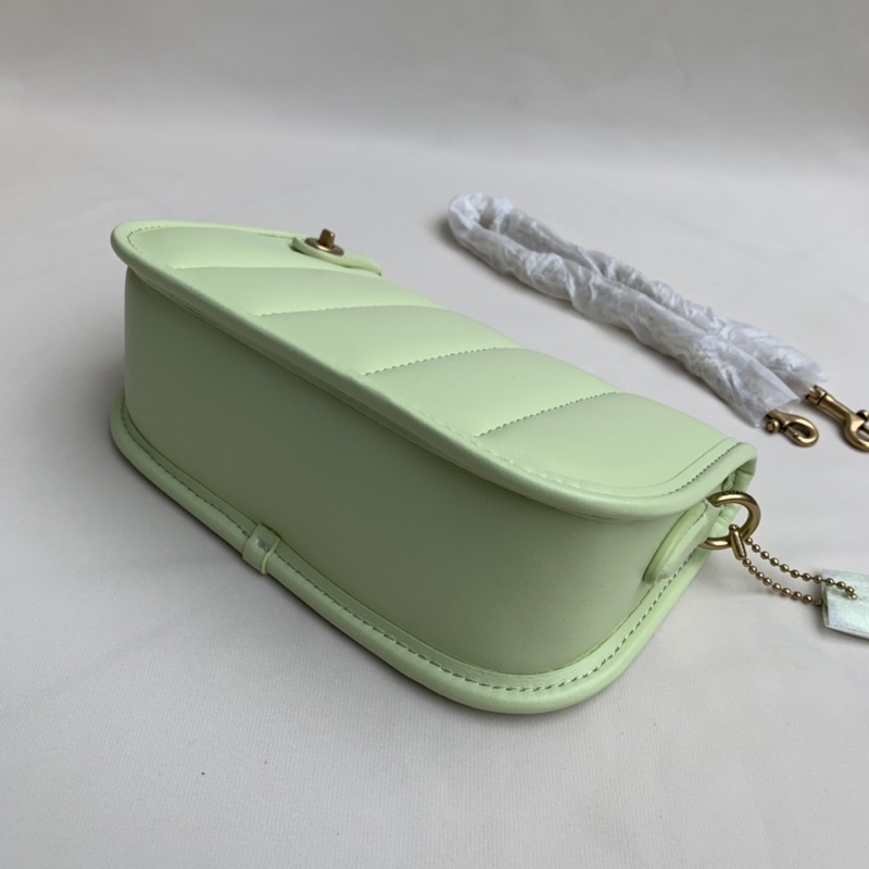 Coach Swinger 20 With Quilting Pale Lime (C3490)