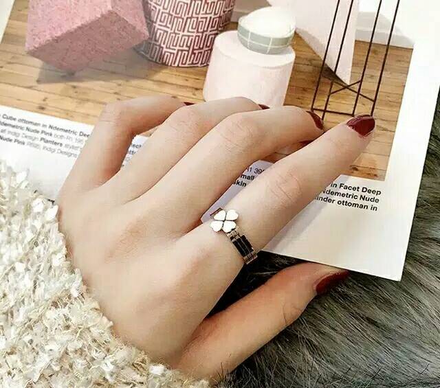 GG cincin Daun Semanggi 3 Rangkap Titanium#CC-113