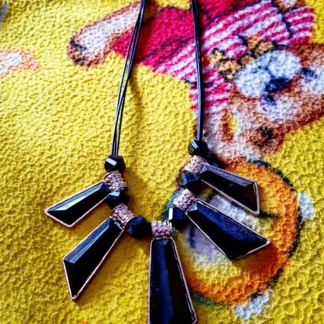 Kalung Black Gold Persegi Panjang
