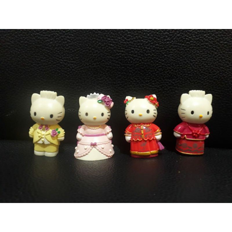 preloved hiasan mobil hello kitty   -  mainan dashboard - preloved pajangan hiasan hello kitty