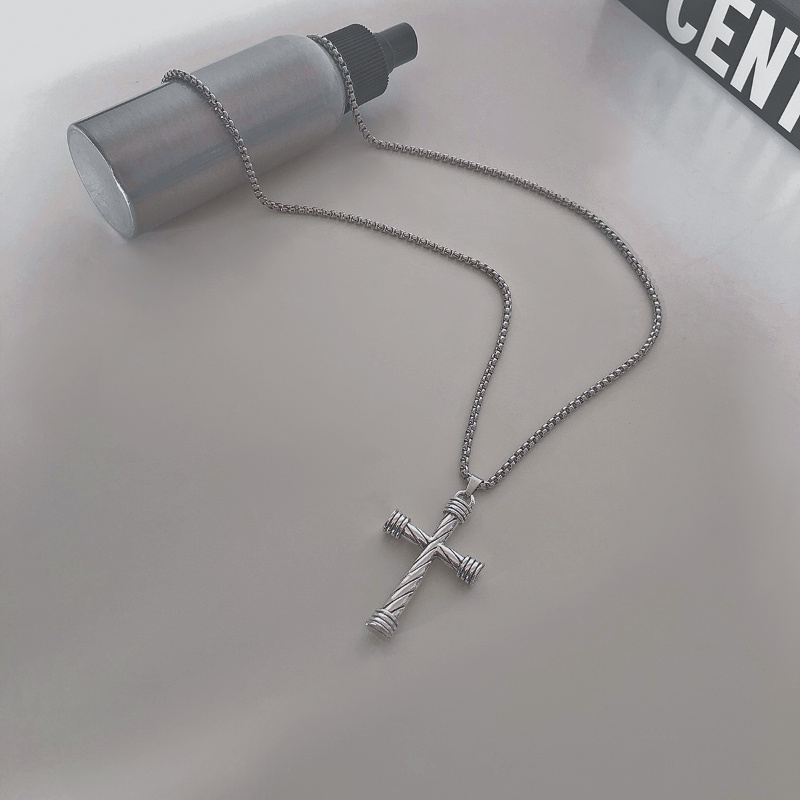 Kualitas Tinggi Cross Kalung Titanium Liontin Aksesoris 70 Cm Pria dan Wanita Panjang Kalung N-22029