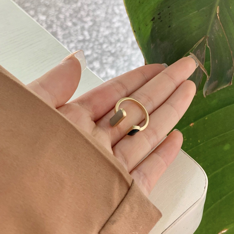 Zomi Cincin Model Terbuka Desain Geometri Gaya Vintage / Simple Untuk Wanita