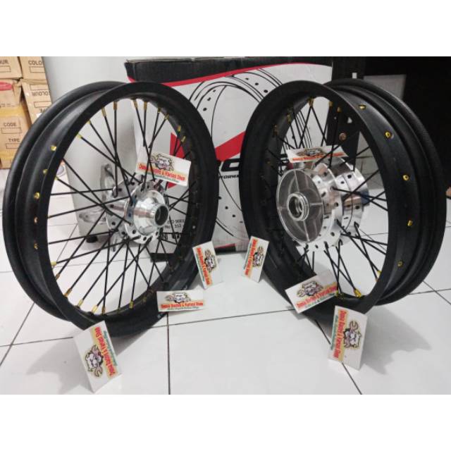 Paketan Velg lebar 250 350 17 215 300 17 215 350 17 Vixion New MX king Vixion old Velg sprint XD sama stel