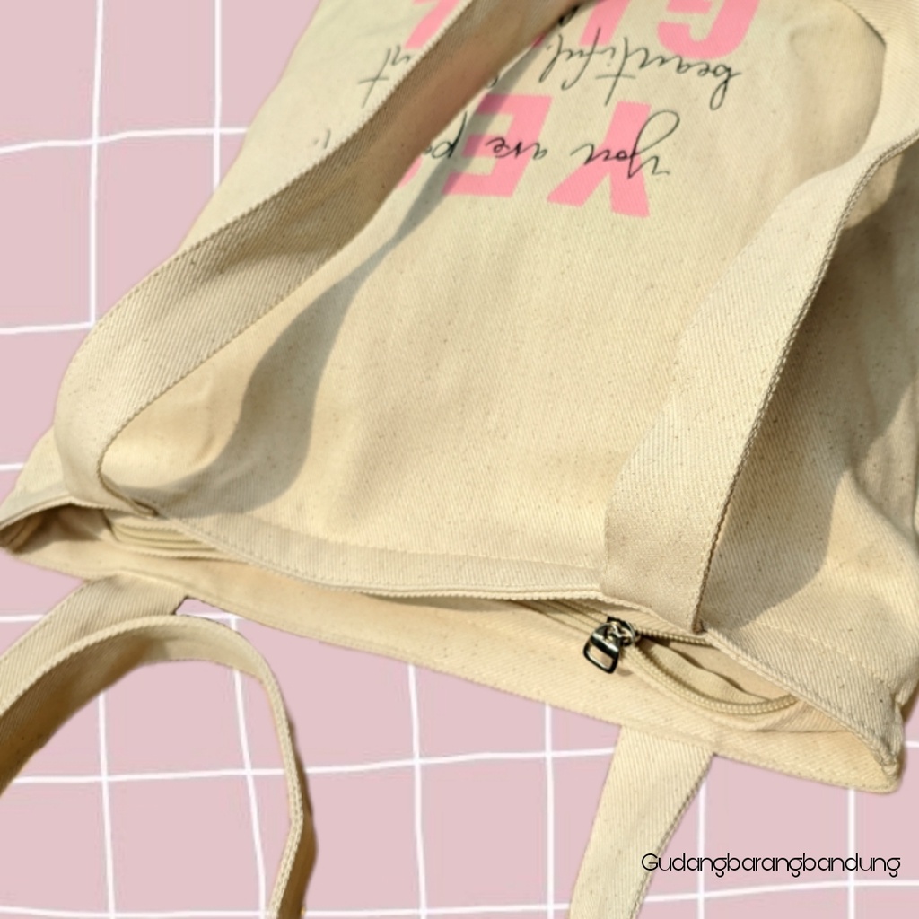 Tote Bag Kanvas Resleting Korean Style 'Yes Girl' - Gaya Aesthetic untuk Wanita yang Memikat!