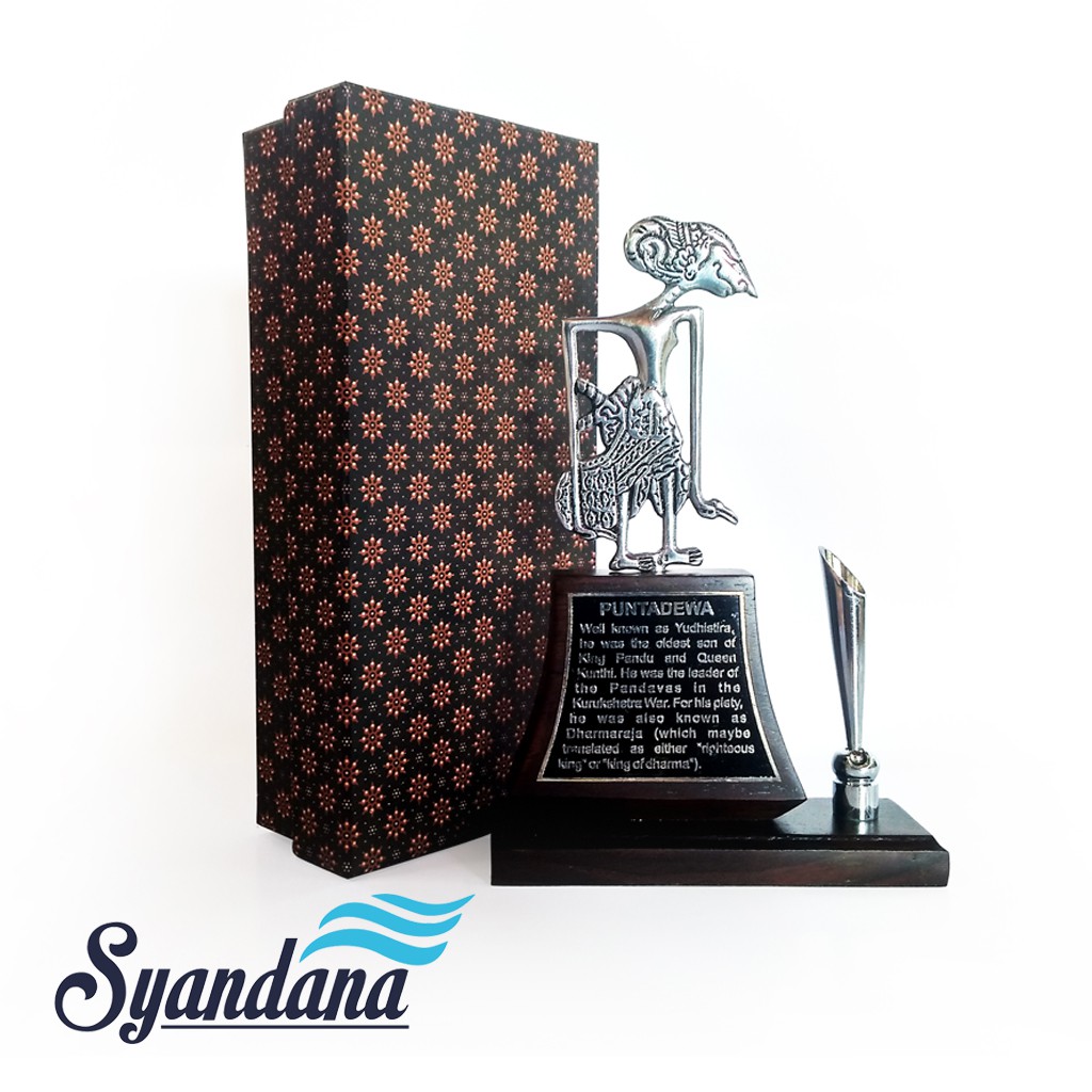 

Penholder Wayang - Wayang Puntadewa - Wayang Logam