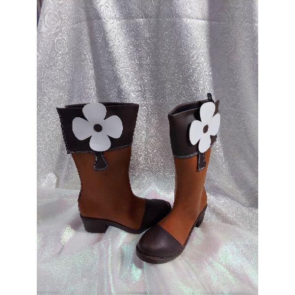 Pelunasan Boots klee dan sucrose