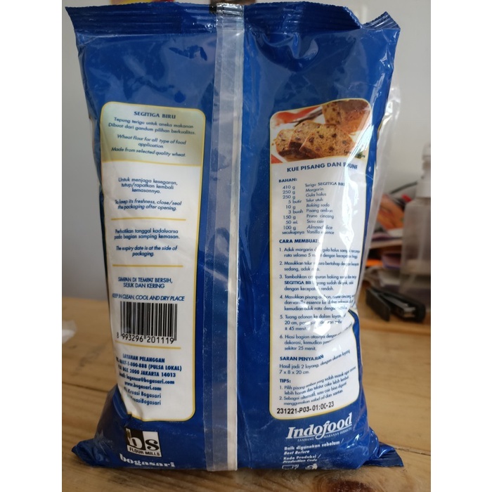 

D02D1 Bogasari Segitiga Biru Tepung Terigu (Protei Sedang) 1 Kg Da01D100