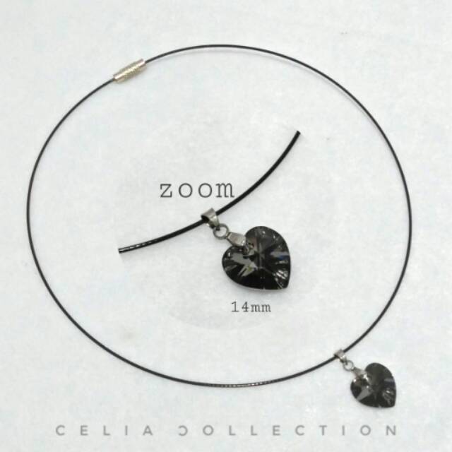 Chocker necklace with swarovski pendant