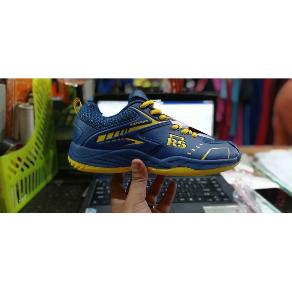 Sepatu Badminton RS Super Series 620