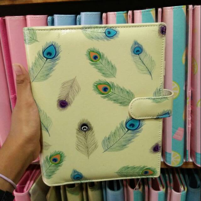 

BINDER BULU