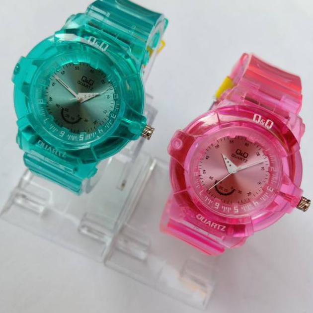 Jam tangan wanita QQ melengkung transparan ( Q&Q BENING ) Terbaru