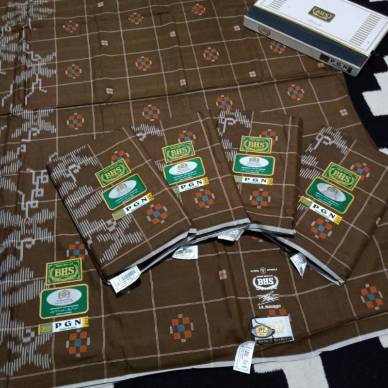 BHS GOLD,SUTRA FULL 210 SPUNSILK,MOTIF PGN (POLOS GANEFO)