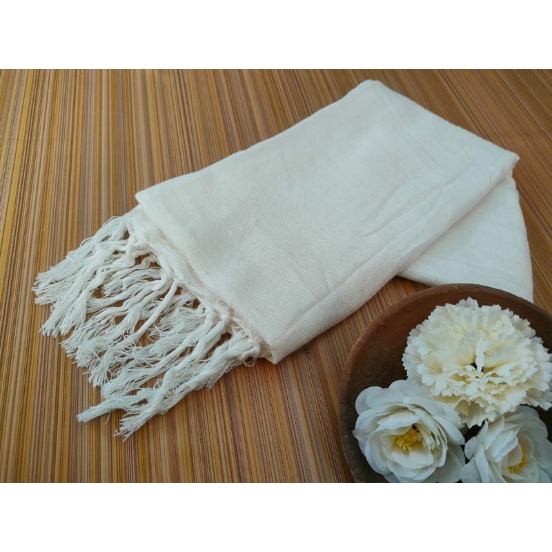 Syal tenun putih polos