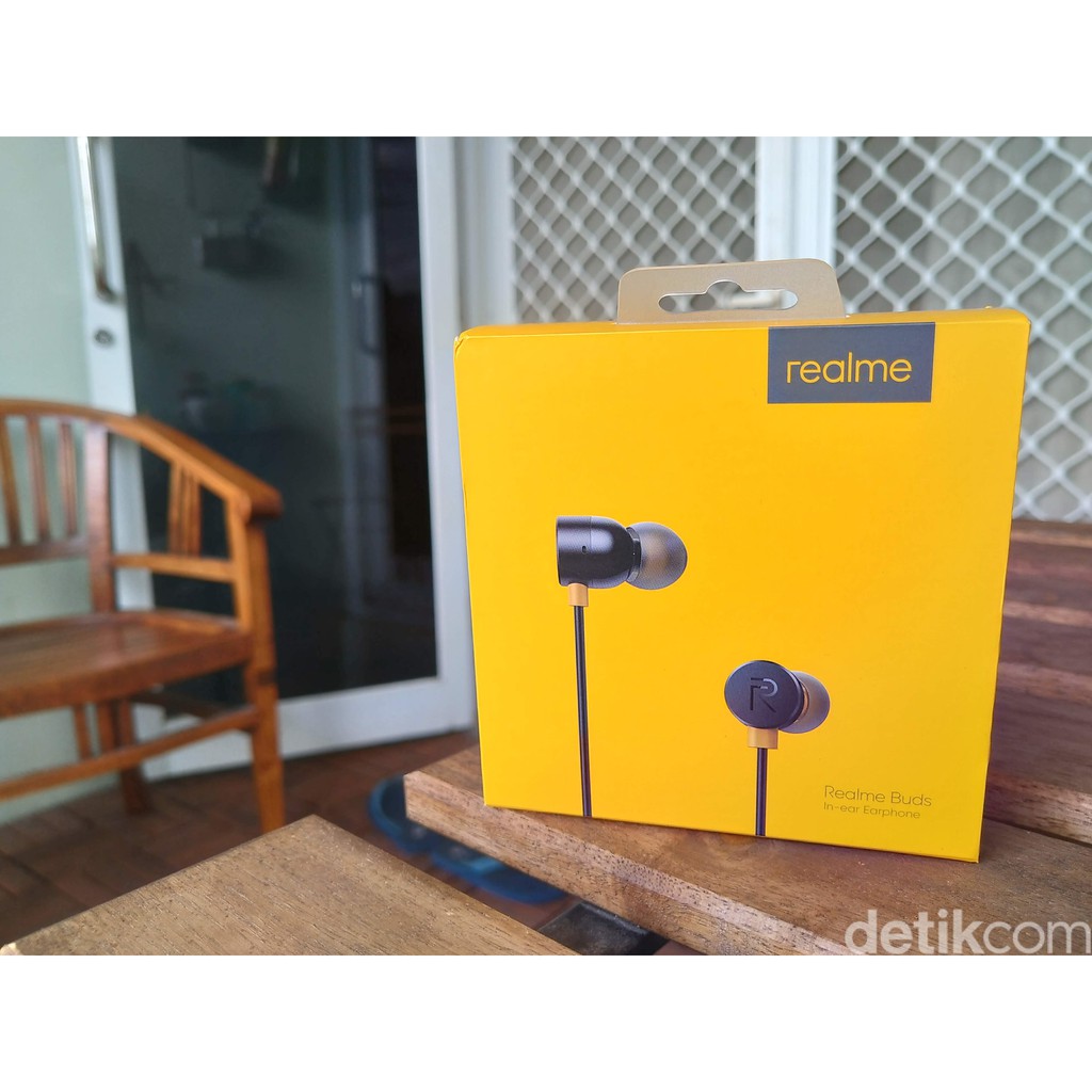 Realme Buds, Earphone - headset Nge-bass Original