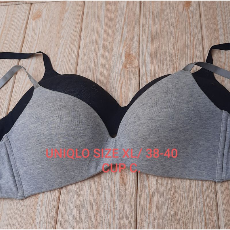 BRA IMPORT UNIQLO