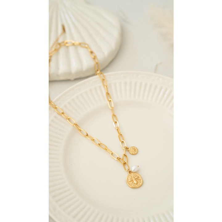 Queen Bee Necklace