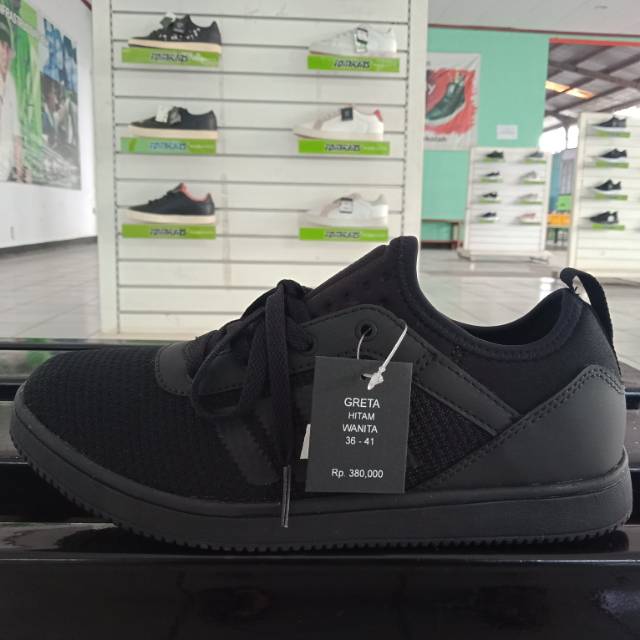 Sepatu tomkins wanita greta black