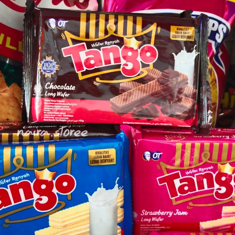 Wafer Tango 47 Gram Coklat / Strawberry / Vanilla