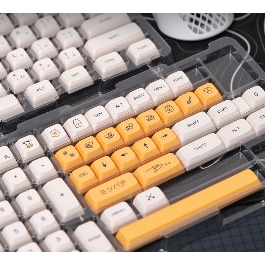 Yiqi Honey Milk Japanese PBT Dye-sub Keycaps 140 set XDA Profile