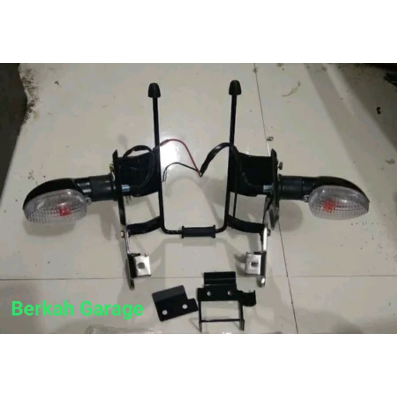 Breket Dudukan Lampu Depan 2 Pcs Non Original Sen Vixion Lama Rx-King Scorpio Hrg