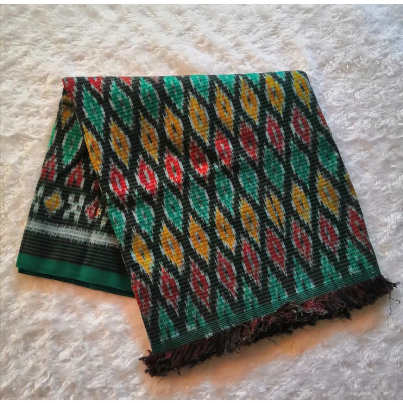 tenun ikat lombok