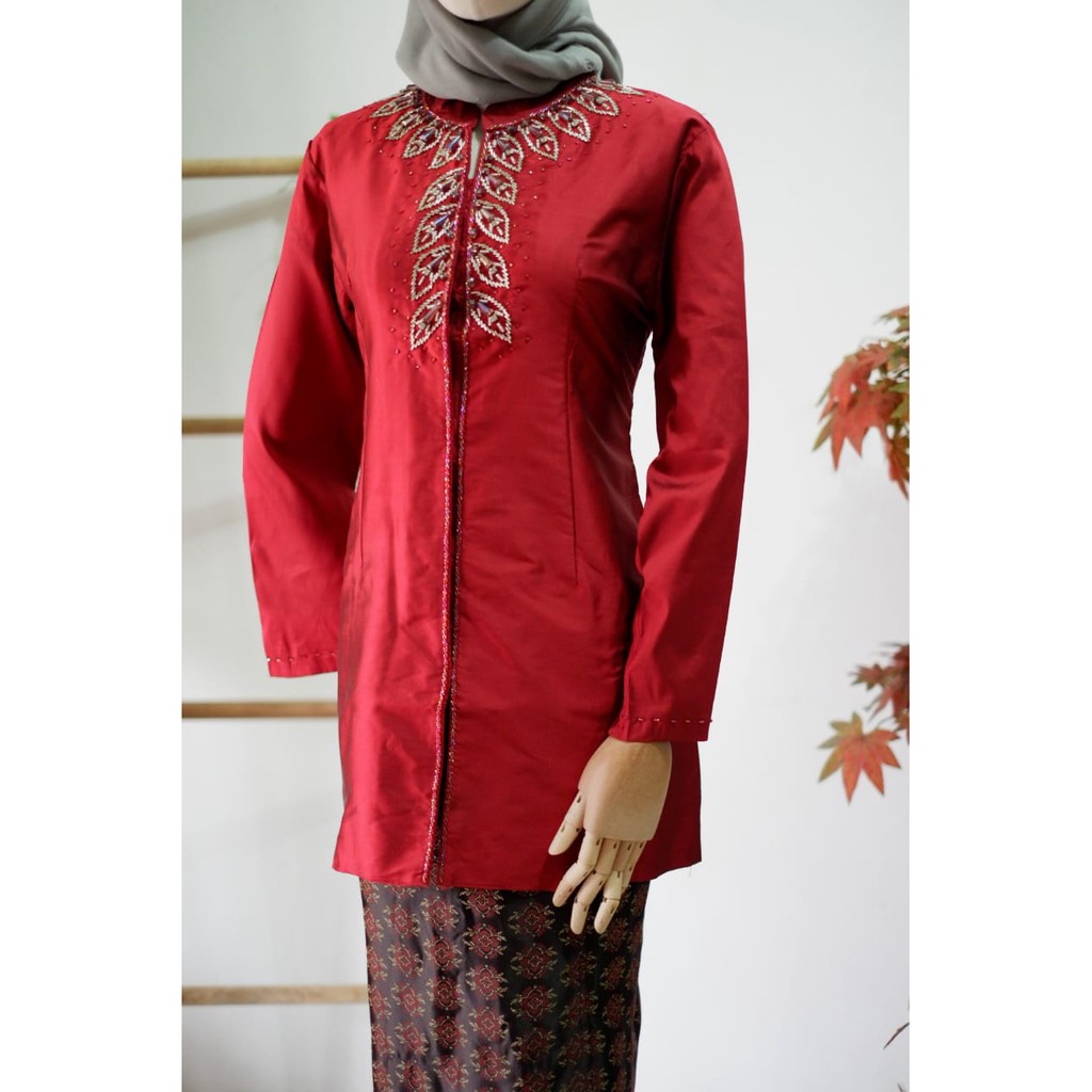 KEBAYA TAFFETA PAYET