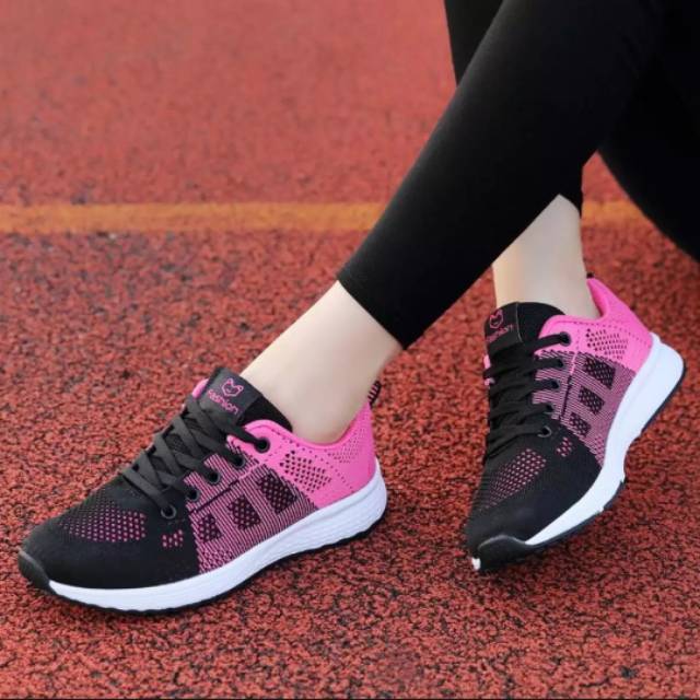 SEPATU SNEAKERS WANITA FASHION B21